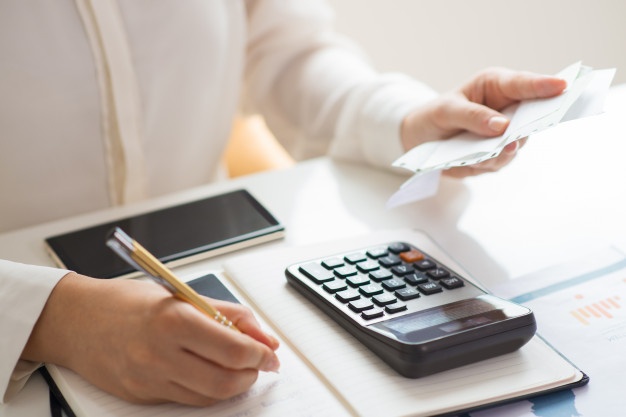 5 Cara Mudah Mengurangi Biaya Tagihan Listrik Bulanan