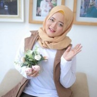 Mega Ayu Kristiana Dapat Saldo Pulsa Gratis